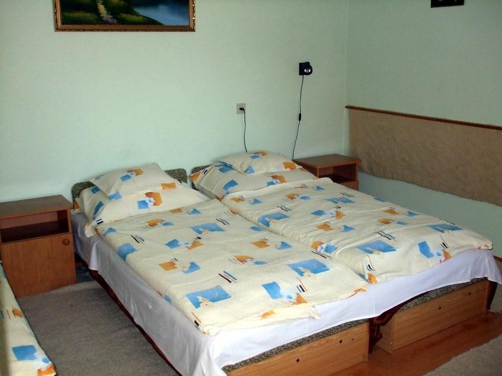 Jászberény Lugas Szallas חדר תמונה